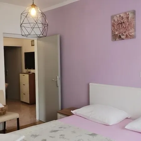 Family Friendly Apartments With A Swimming Pool Supetarska Draga - Donja, Rab - 2019 Apartment