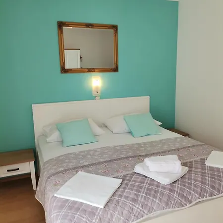 Appartement Family-friendly With Swimming Pool - Donja, Rab - 2019 *