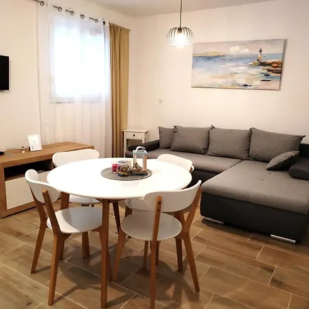 公寓 Family-friendly With Swimming Pool - Donja, Rab - 2019 *